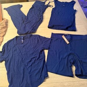 NWOT & NWT SKIMS Women's Coral Pajama Set Size Medium